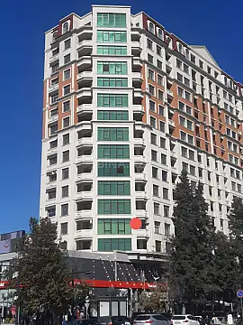 Kirayə verilir 3 otaqlı mənzil 130 m² — Bakı, Nərimanov 3 otaq 130.00 m²