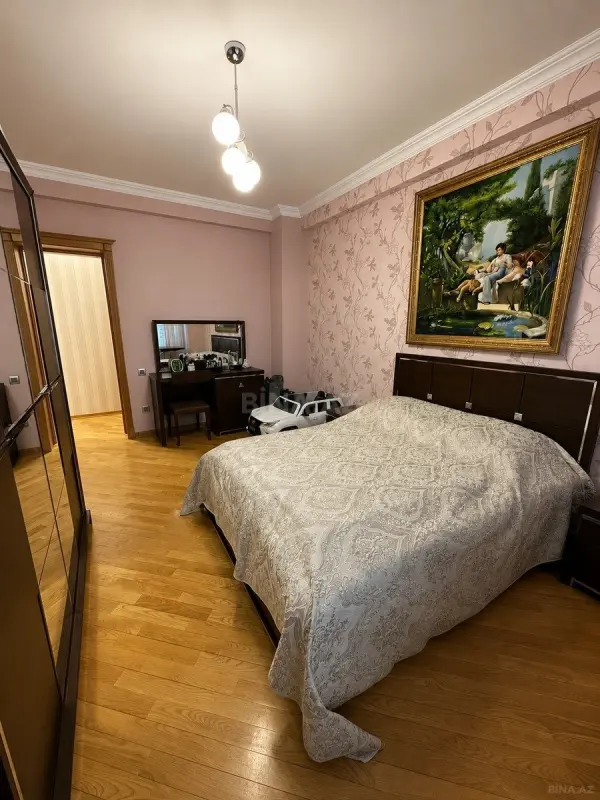 Kirayə verilir 3 otaqlı mənzil 120 m²