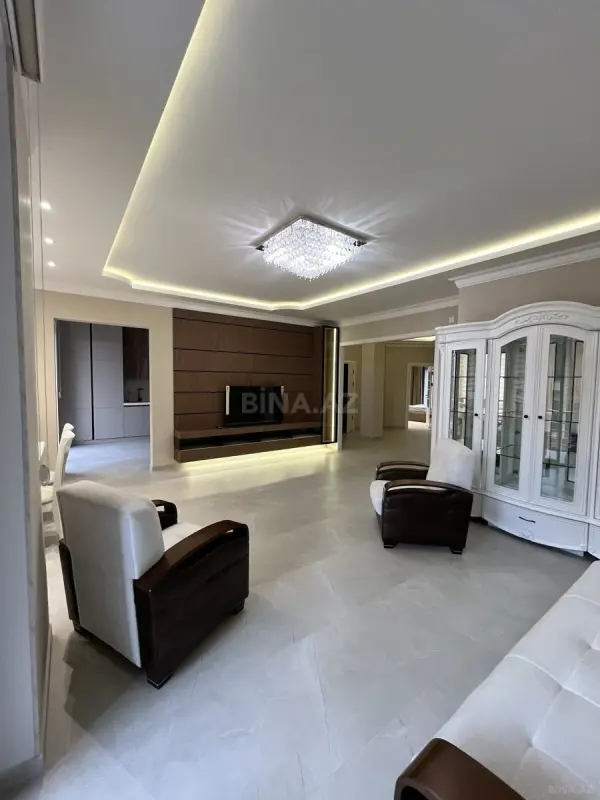 Kirayə verilir 3 otaqlı mənzil 125 m²