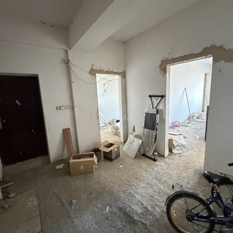 Satılır 3 otaqlı mənzil 115 m²