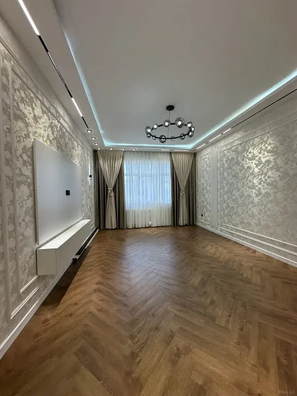 Satılır 3 otaqlı mənzil 115 m²