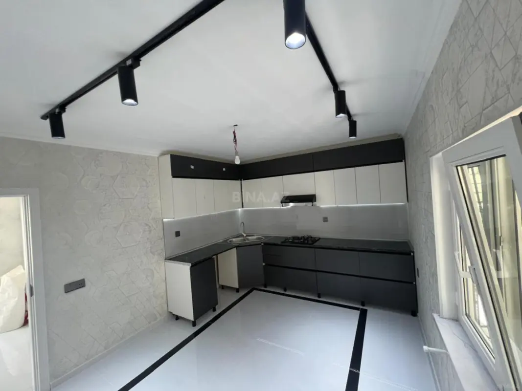 Satılır 5 otaqlı həyət evi 113.5 m²