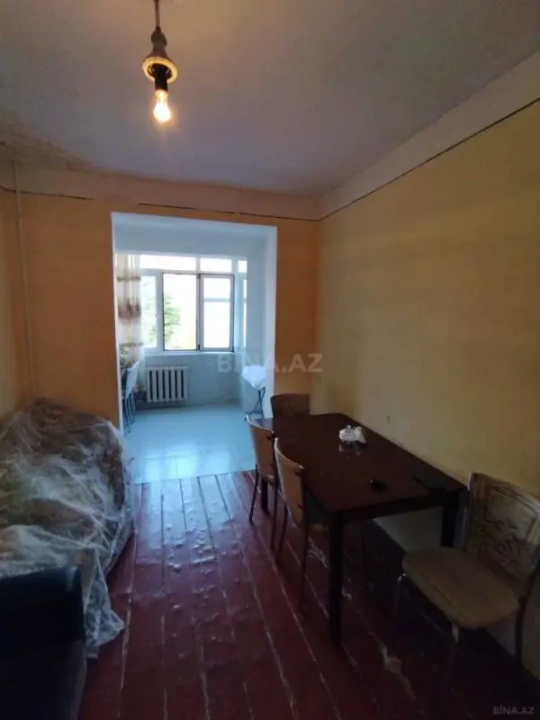 Satılır 4 otaqlı mənzil 90 m²