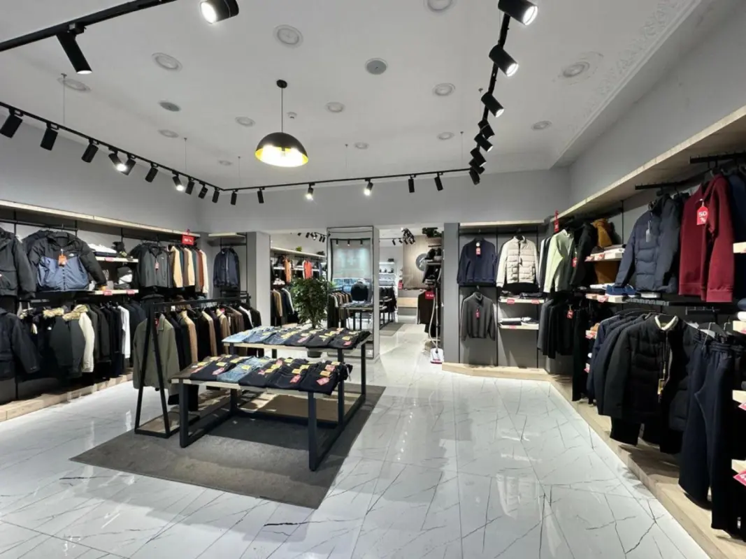 Kirayə verilir obyekt 180 m²
