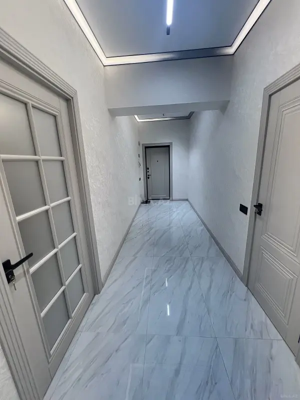 Satılır 3 otaqlı mənzil 102 m²