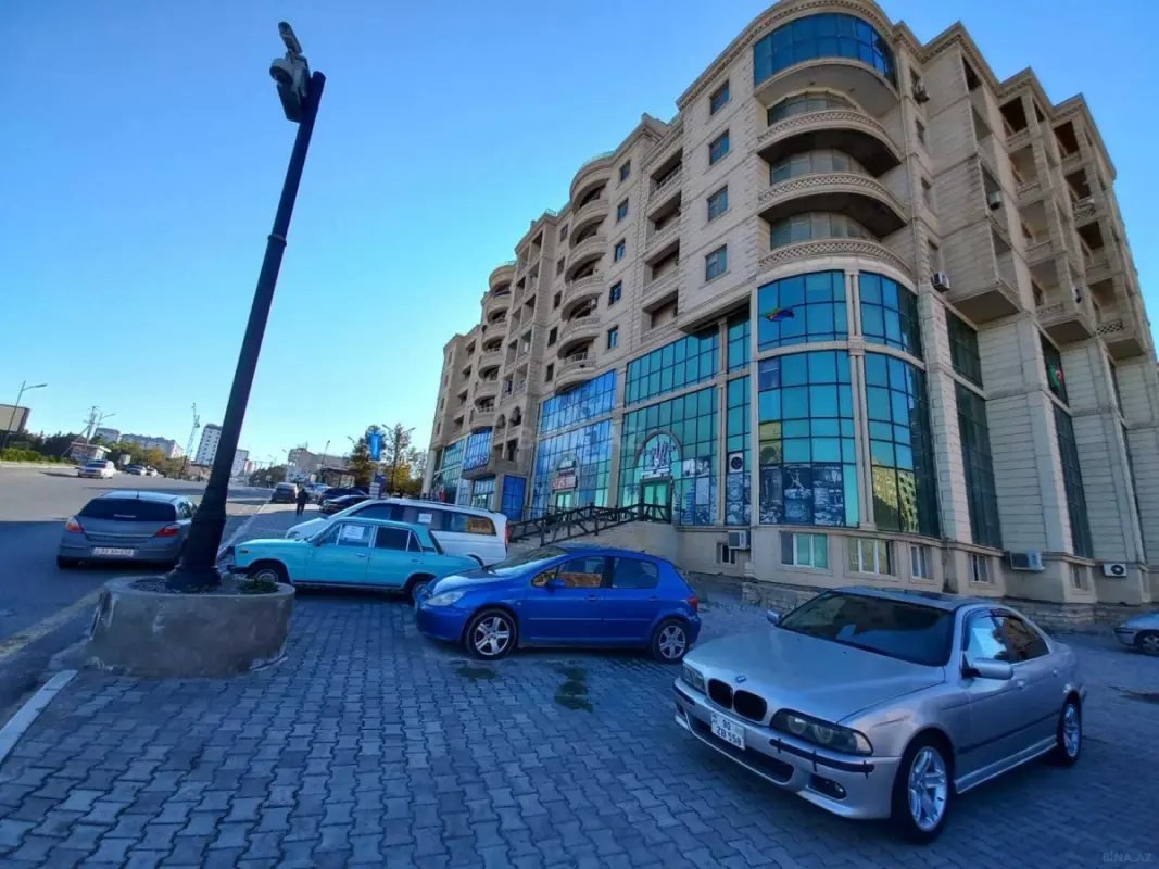 Satılır 3 otaqlı mənzil 94 m²