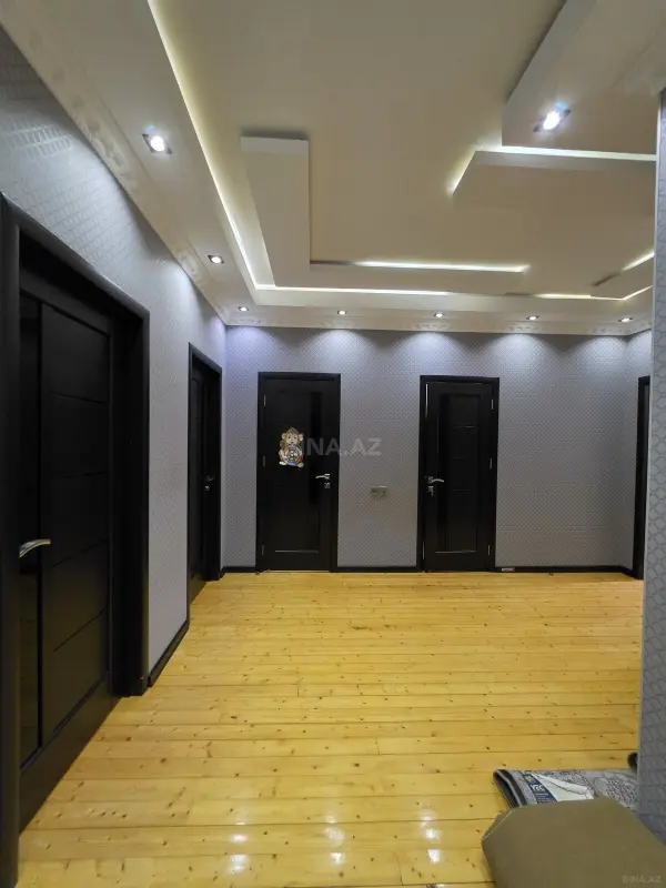 Satılır 2 otaqlı mənzil 84 m²