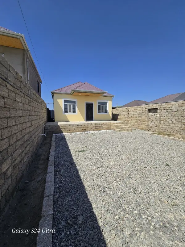 Satılır 2 otaqlı həyət evi 80 m²