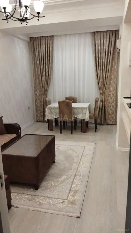 Kirayə verilir 2 otaqlı mənzil 72 m²