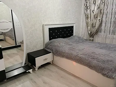 Kirayə verilir 3 otaqlı mənzil 80 m² — Bakı 3 otaq 80.00 m²