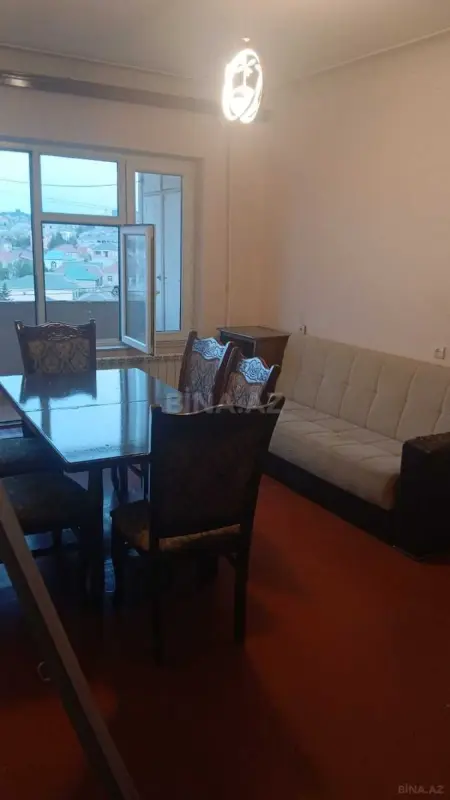 Kirayə verilir 2 otaqlı mənzil 62 m²