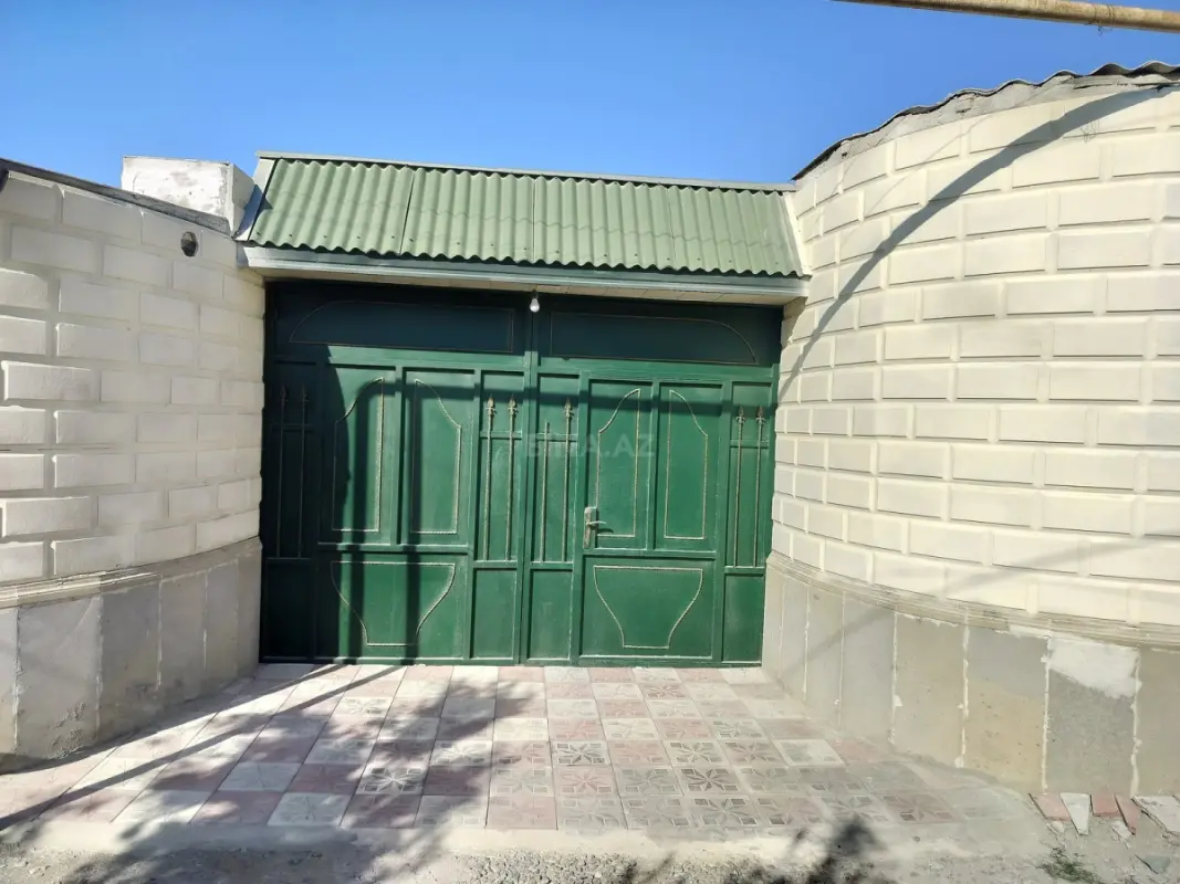 Satılır 4 otaqlı həyət evi 120 m²