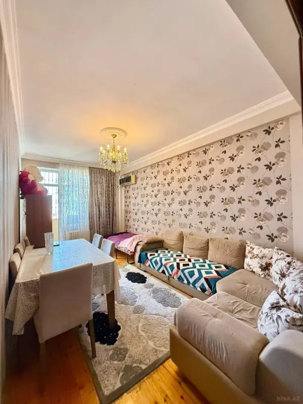 Satılır 2 otaqlı mənzil 70 m²