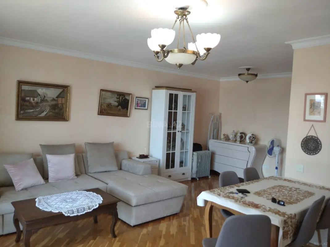 Satılır 2 otaqlı mənzil 70 m²
