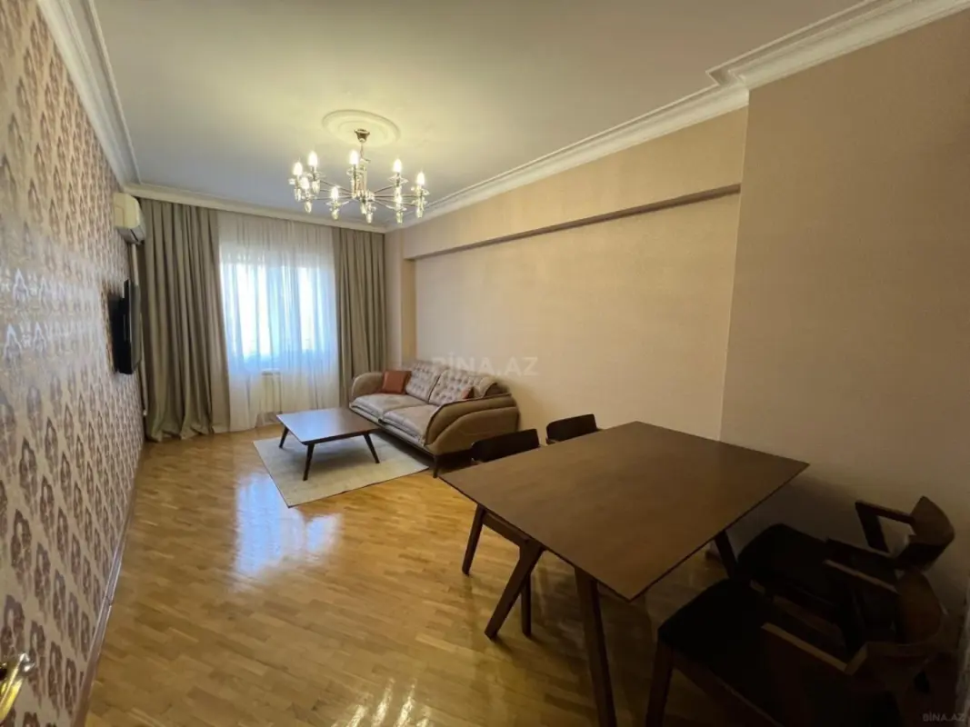 Satılır 3 otaqlı mənzil 110 m²