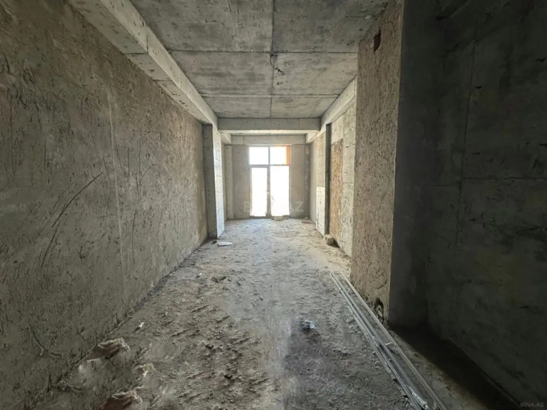 Satılır 3 otaqlı mənzil 127 m²