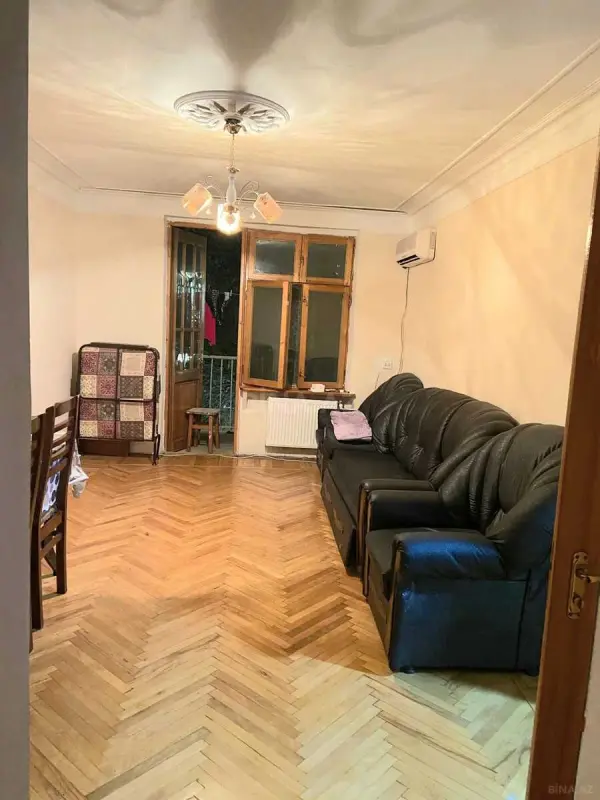 Kirayə verilir 2 otaqlı mənzil 45 m²