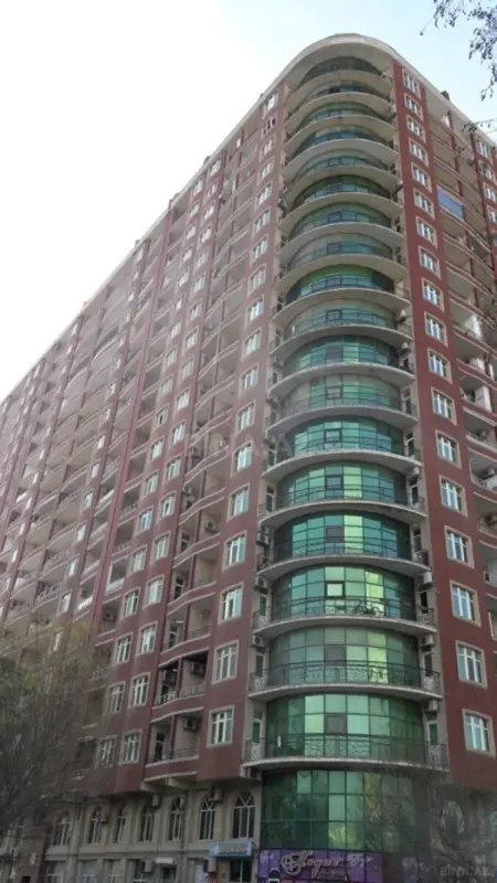 Kirayə verilir 2 otaqlı mənzil 80 m²