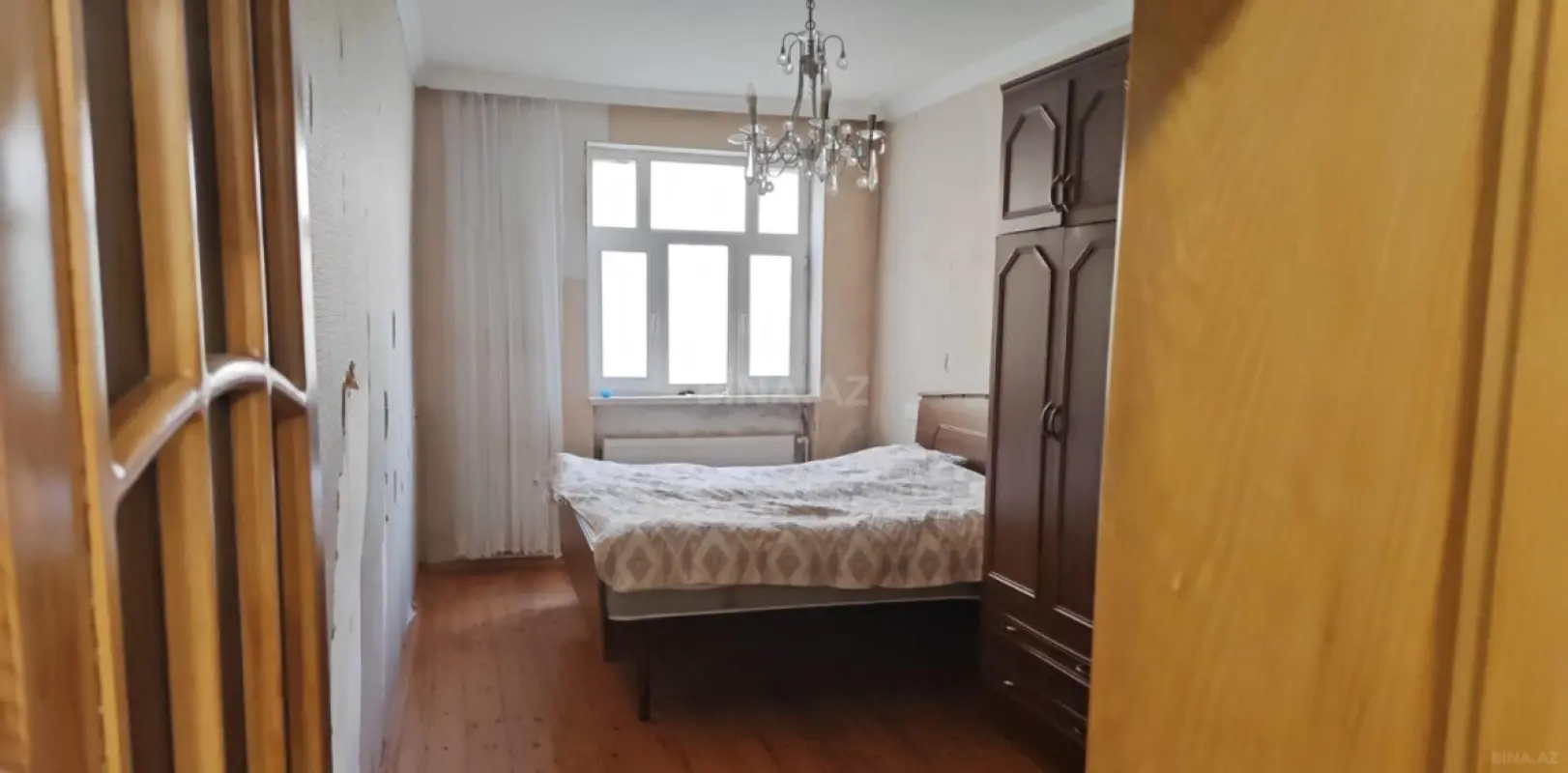 Satılır 5 otaqlı mənzil 116 m²