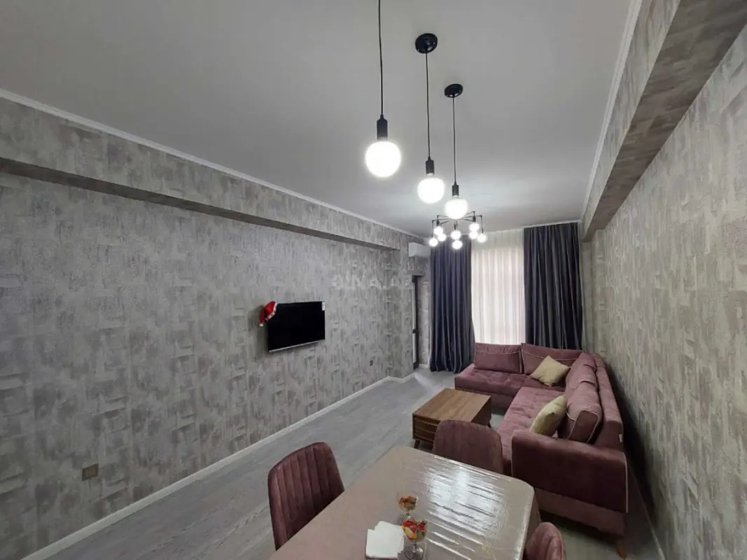 Kirayə verilir 2 otaqlı mənzil 72 m²