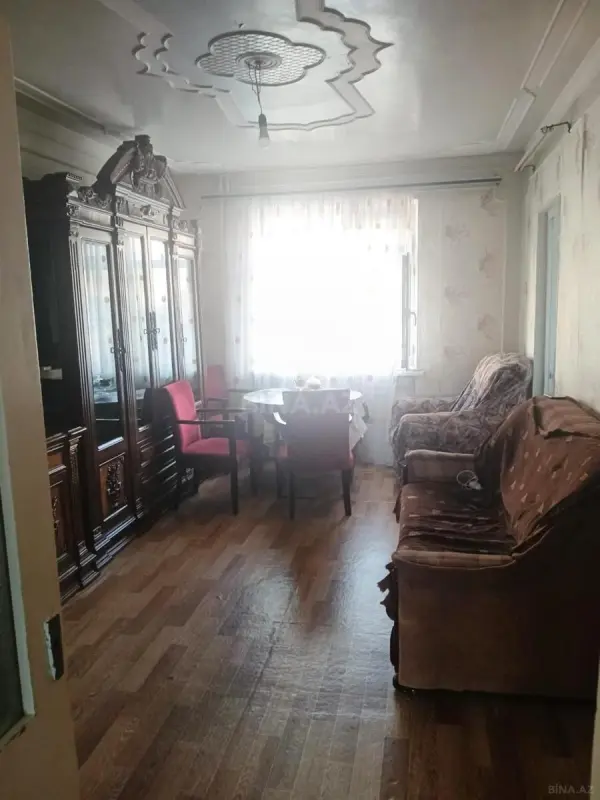 Satılır 5 otaqlı mənzil 110 m²