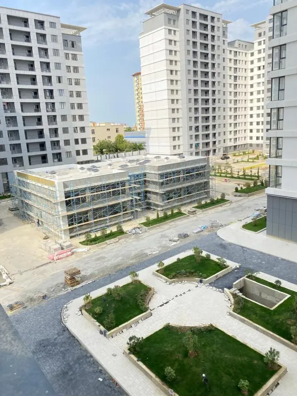 Satılır 2 otaqlı mənzil 67 m²