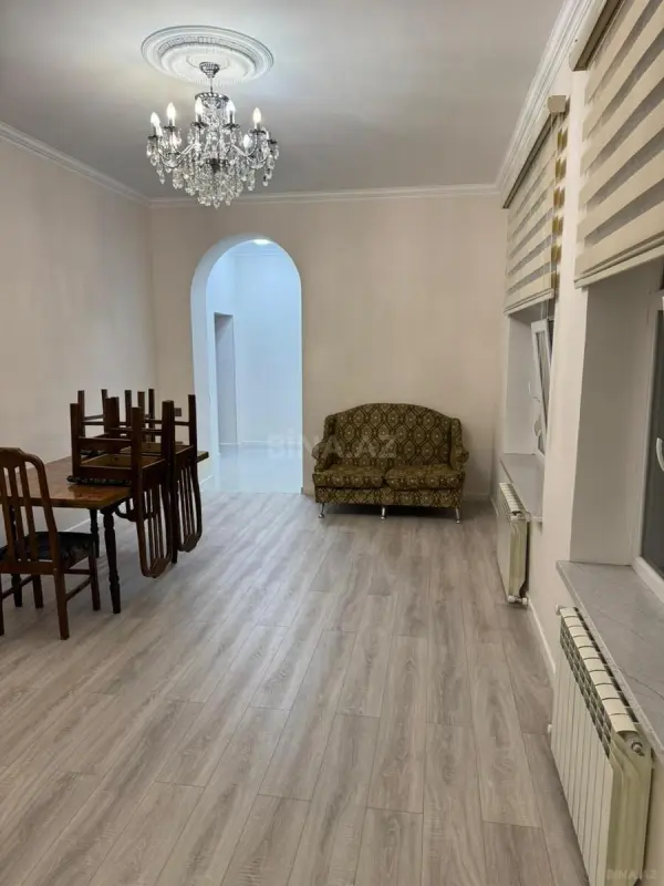 Kirayə verilir 2 otaqlı həyət evi 80 m²