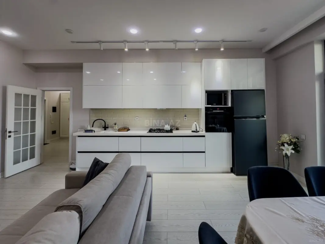Satılır 3 otaqlı mənzil 102.5 m²