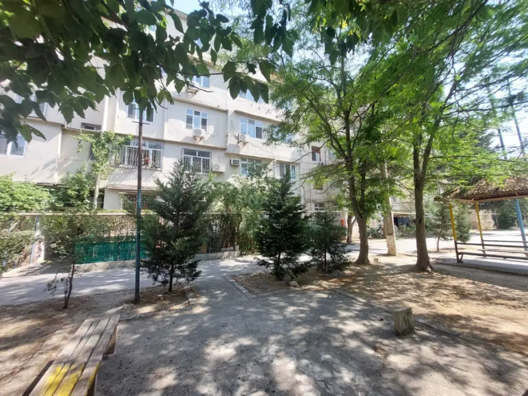 Satılır 3 otaqlı mənzil 50 m²