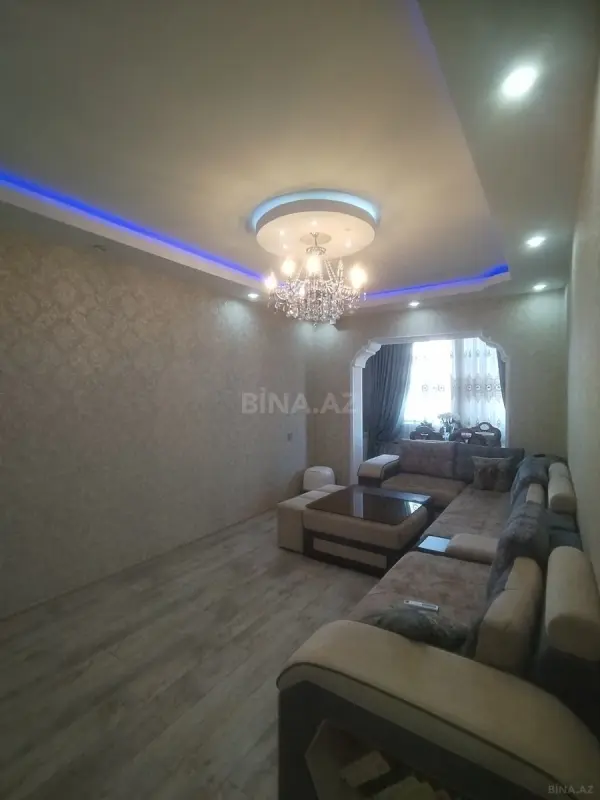 Satılır 4 otaqlı mənzil 100 m²