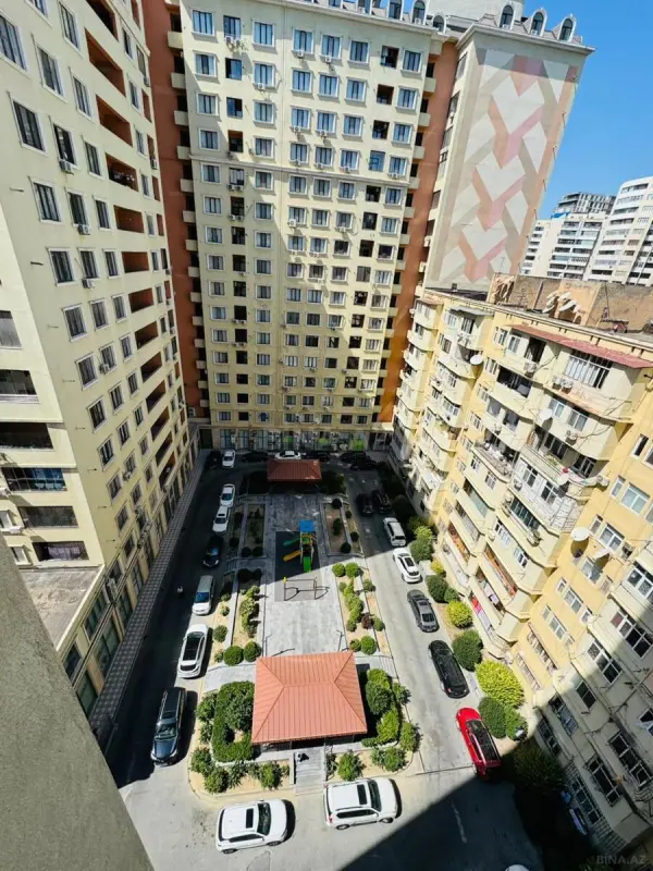 Satılır 3 otaqlı mənzil 100 m²