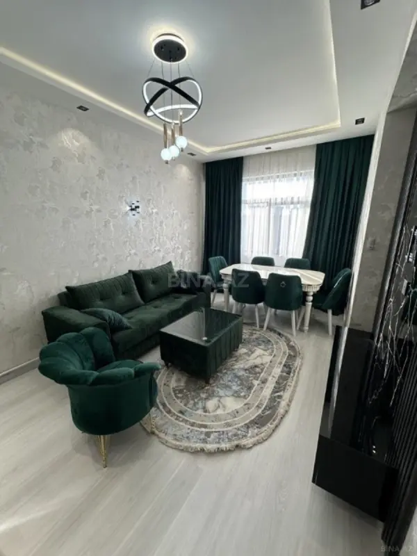 Kirayə verilir 2 otaqlı mənzil 68 m²