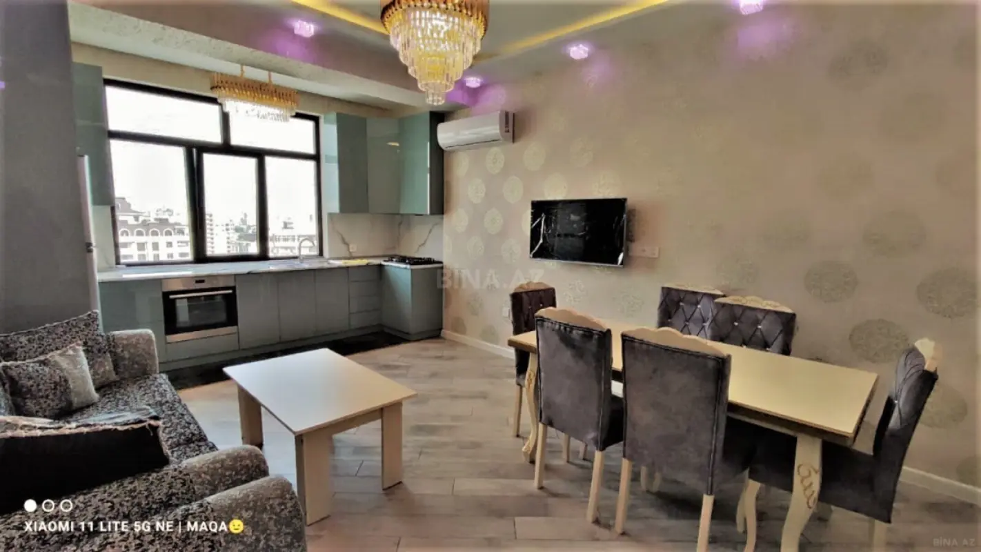 Kirayə verilir 3 otaqlı mənzil 100 m²