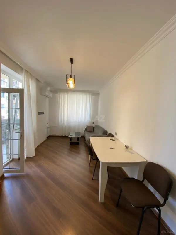 Kirayə verilir 3 otaqlı mənzil 95 m²