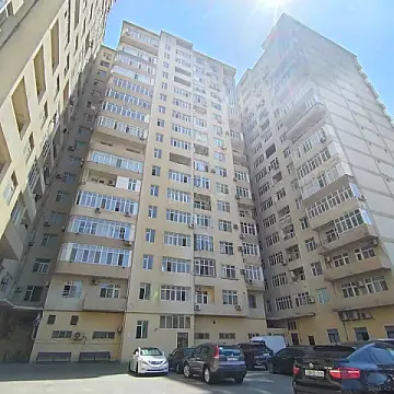 Satılır 3 otaqlı mənzil 138 m² — Bakı 3 otaq 138.00 m²