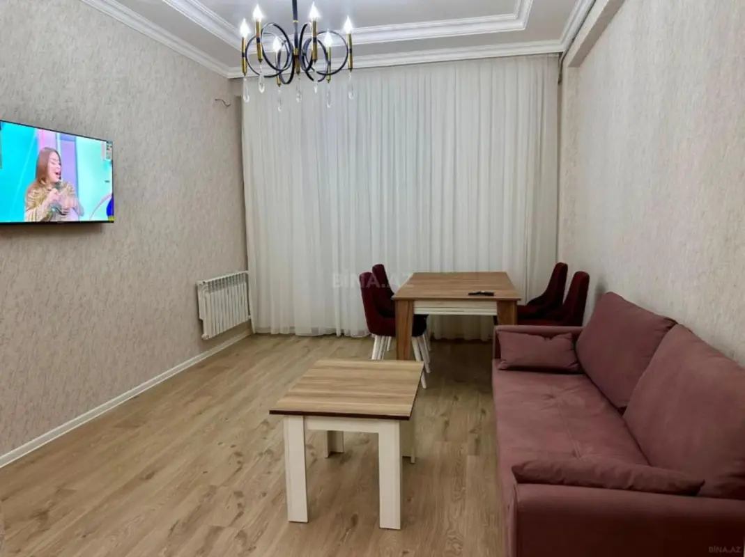 Kirayə verilir 2 otaqlı mənzil 75 m²