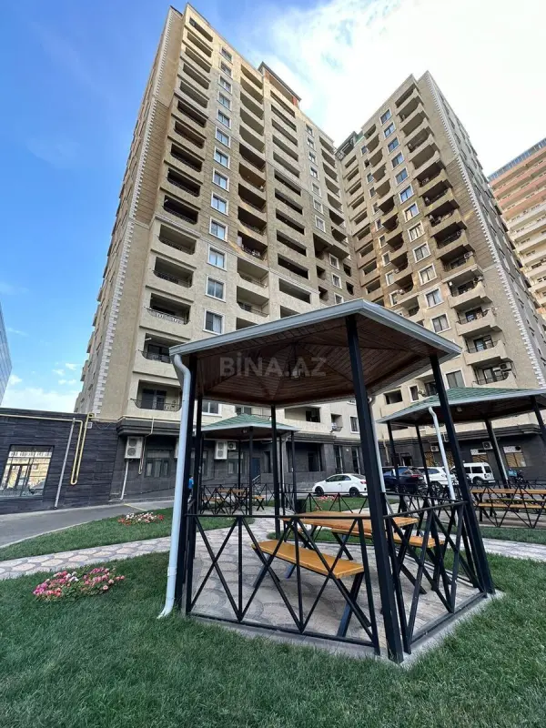 Satılır 3 otaqlı mənzil 106 m²