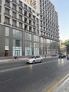 Kirayə verilir obyekt 350 m² — Bakı 350.00 m²