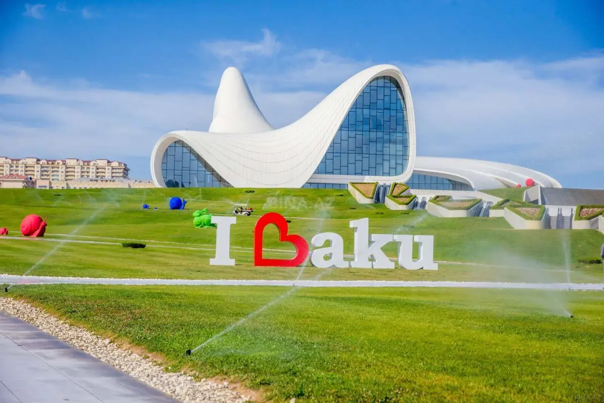 Satılır 2 otaqlı mənzil 95 m²