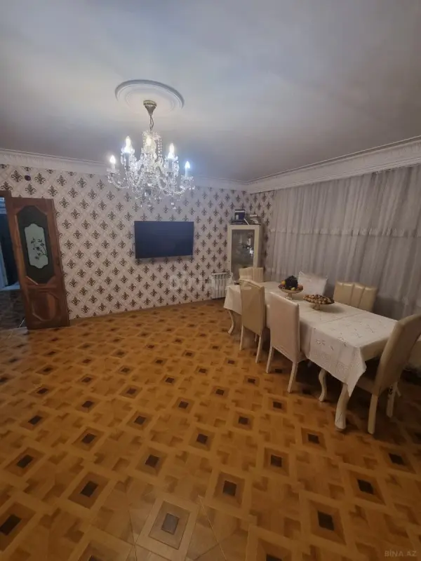 Satılır 3 otaqlı mənzil 122 m²