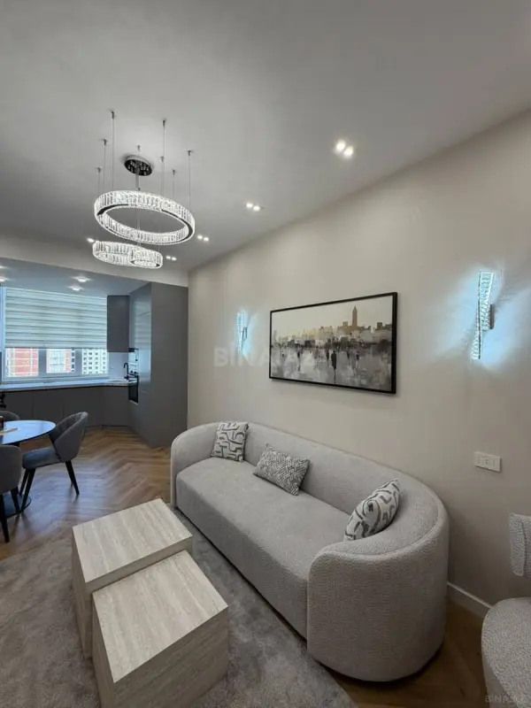 Satılır 2 otaqlı mənzil 68 m²