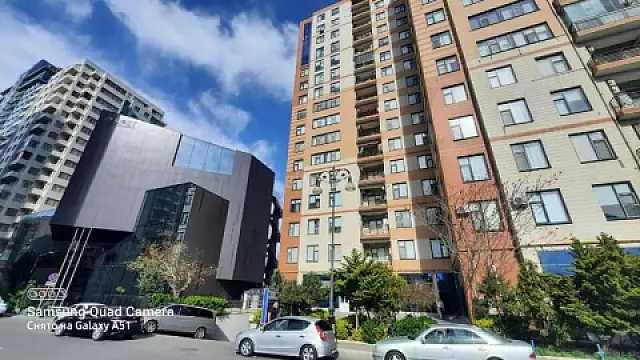 Satılır 4 otaqlı mənzil 170 m² — Bakı 4 otaq 170.00 m²