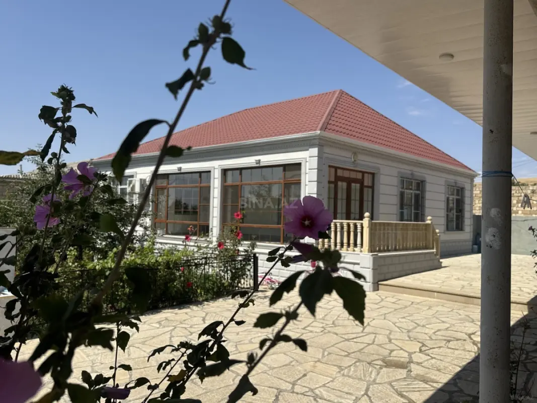 Kirayə verilir 6 otaqlı həyət evi 460 m²