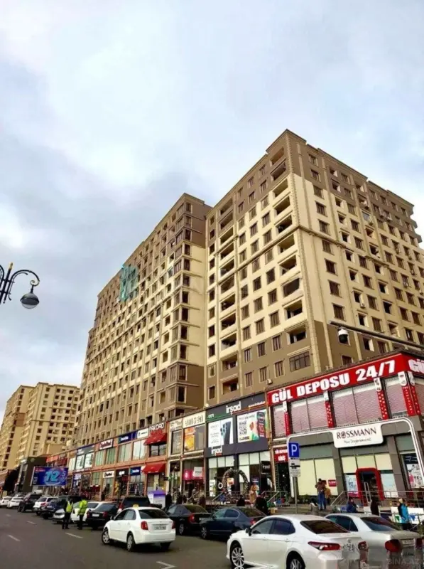 Kirayə verilir 2 otaqlı mənzil 50 m²