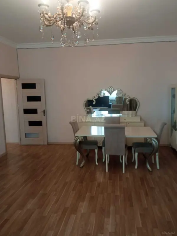 Kirayə verilir 2 otaqlı mənzil 100 m²