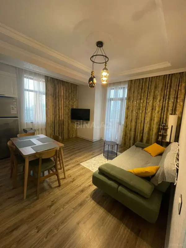 Kirayə verilir 3 otaqlı mənzil 90 m²