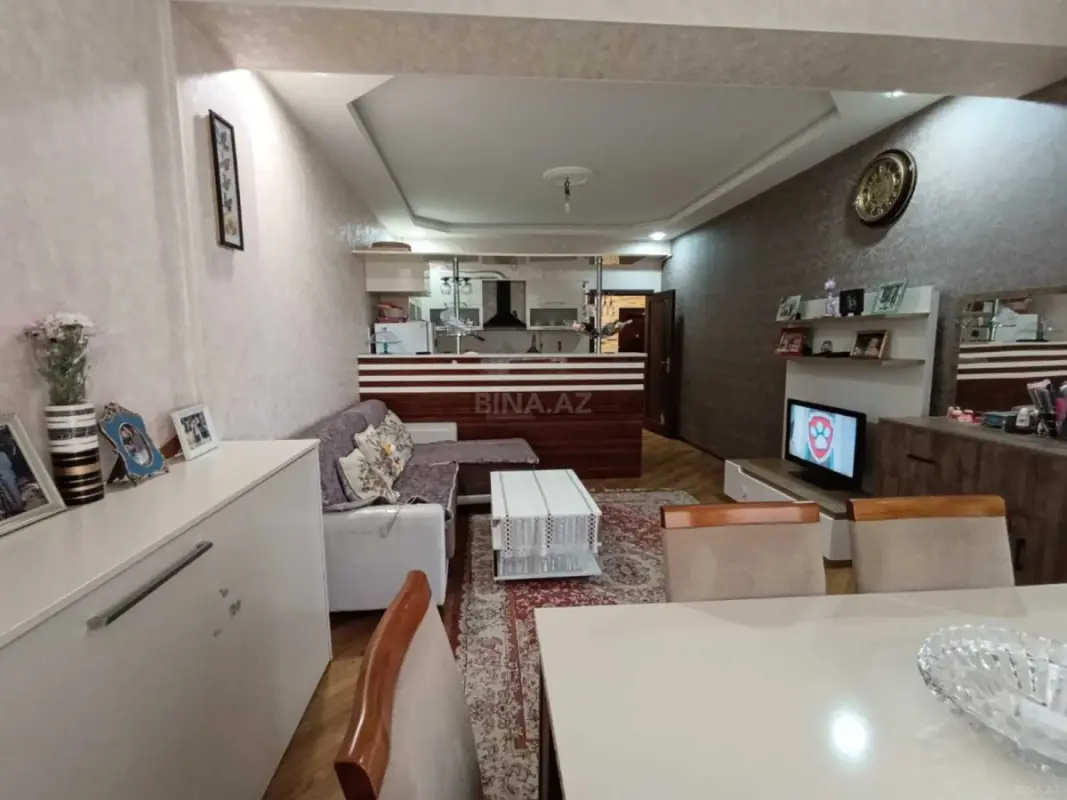 Satılır 2 otaqlı mənzil 61 m²