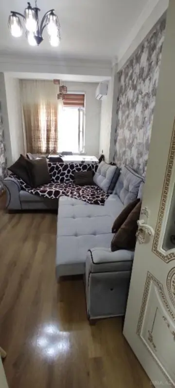 Kirayə verilir 2 otaqlı mənzil 64 m²