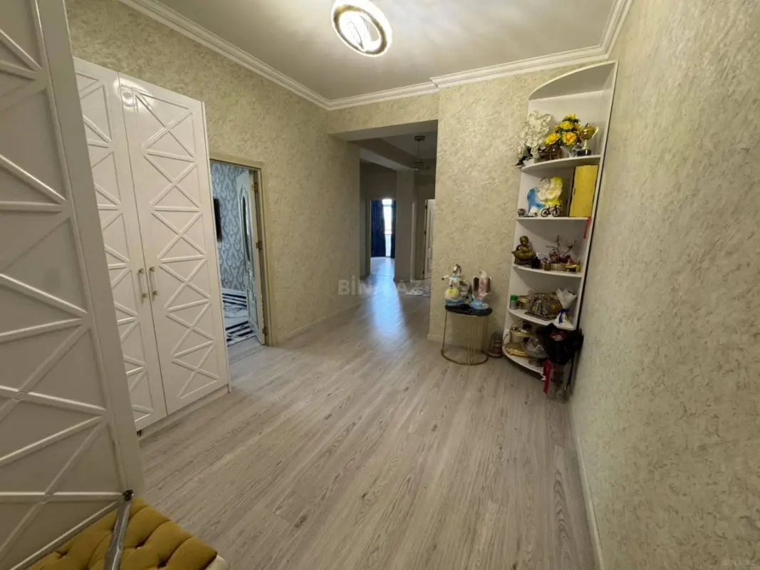 Satılır 3 otaqlı mənzil 103.4 m²