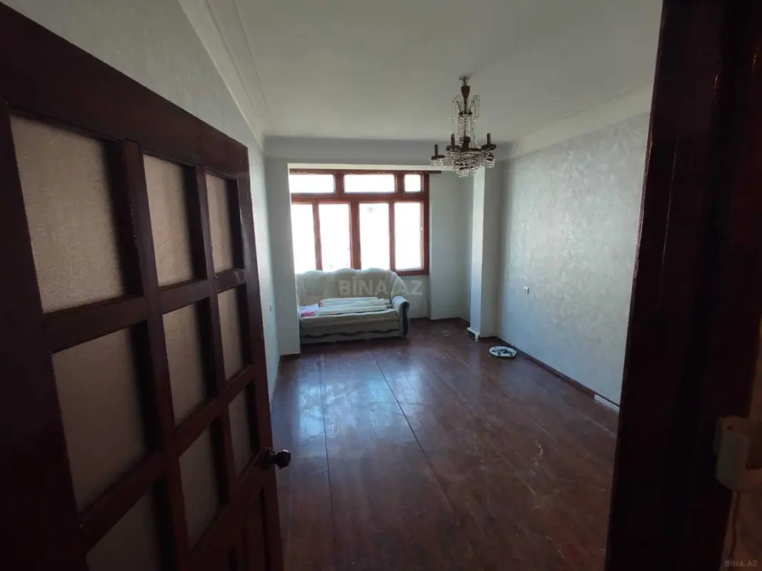 Kirayə verilir 4 otaqlı mənzil 85 m²
